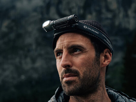 Olight Perun 3 Taschenlampe + Stirnlampe